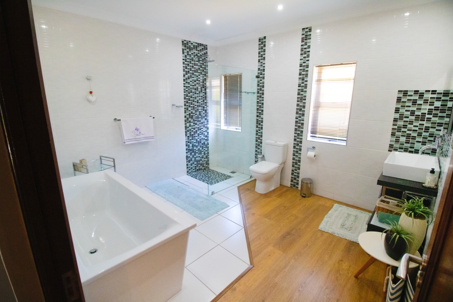 4 Bedroom Property for Sale in C Place Eastern Cape